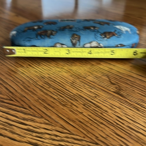 Silk coveredNicole Miller GlassesCaseBlue withBuffalo🦬America’s WestYELLOWSTONE - Picture 5 of 6